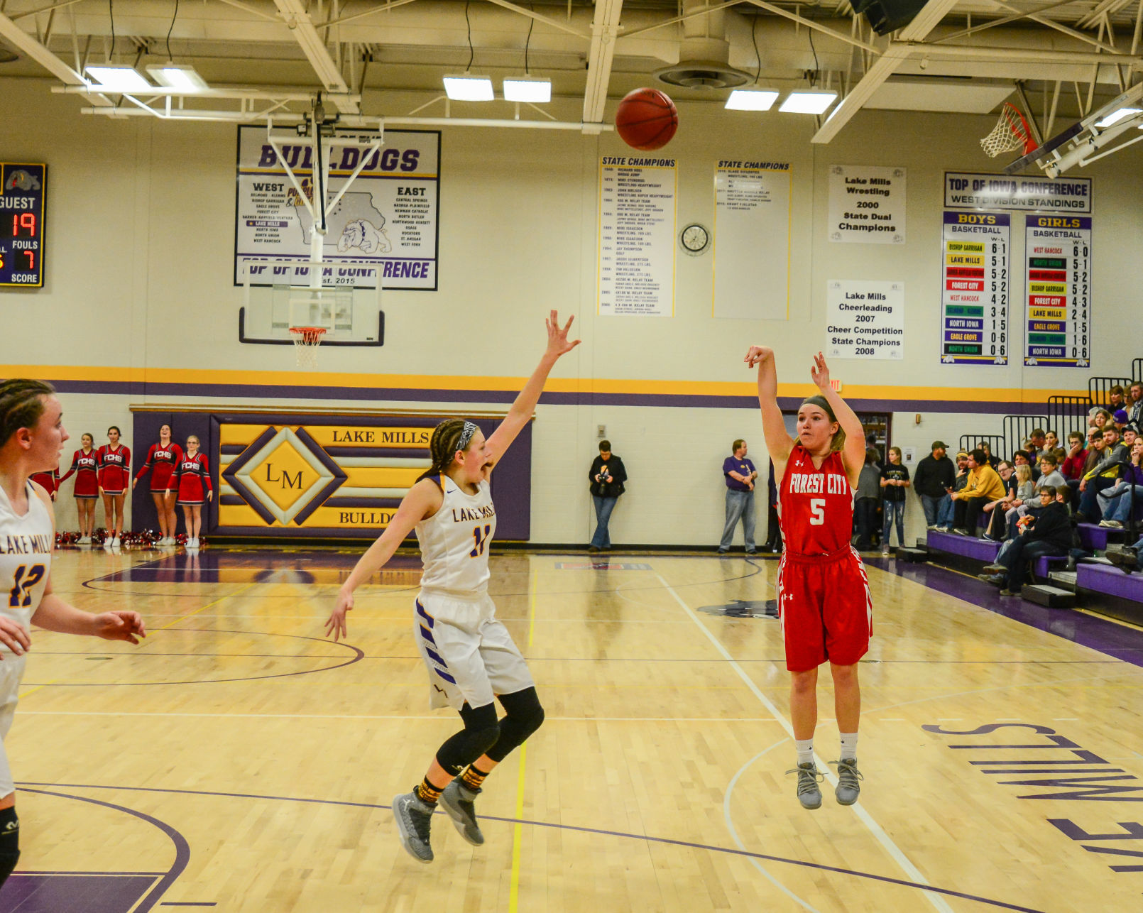 FC GBB vs. LM 16